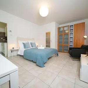 Blue - Zentral Und Gut Angebunden , Düsseldorf Deutschland